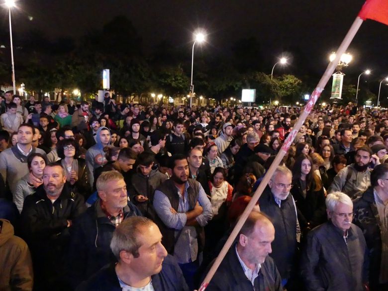 17-10-16-LumesNuncaMais-ACorunha-07.jpg
